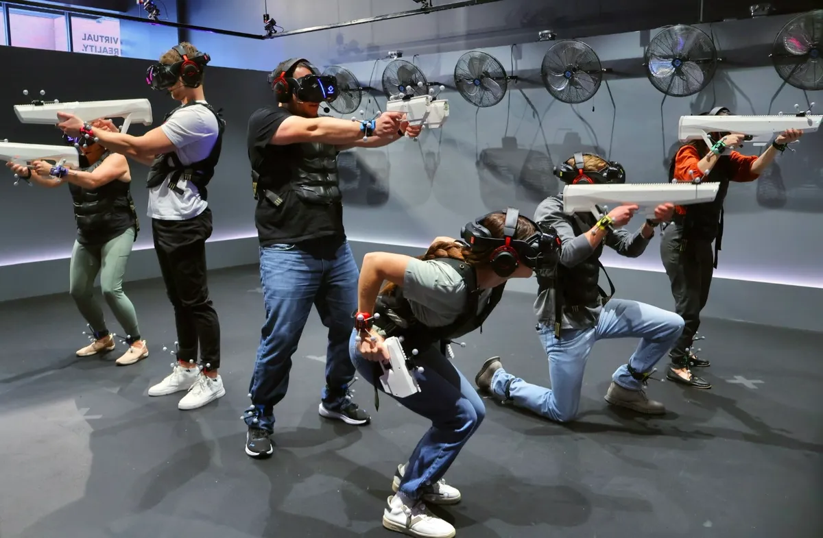 Sandbox VR game environment