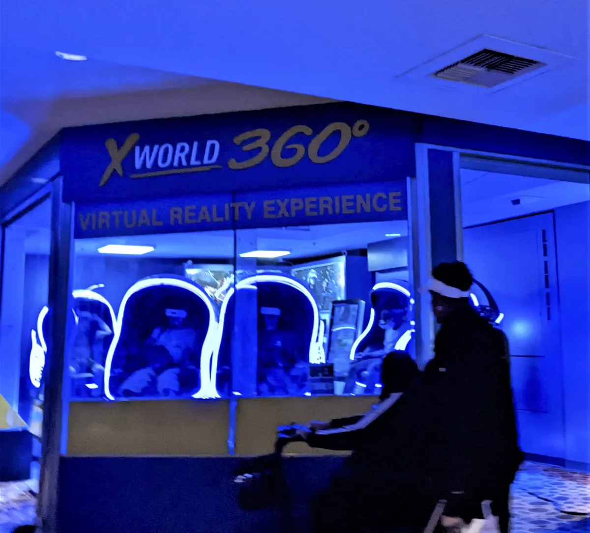X World 360 South Strip location